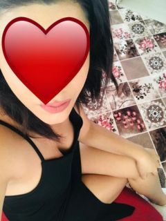 Her ortamda güler yüzlü Tuğçe